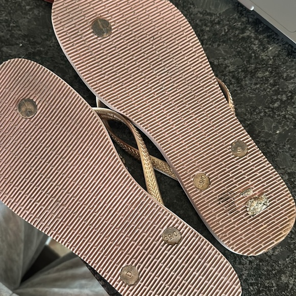 Havaianas 9/10 eur 39-40 crocus rose flip flops - Picture 2 of 3